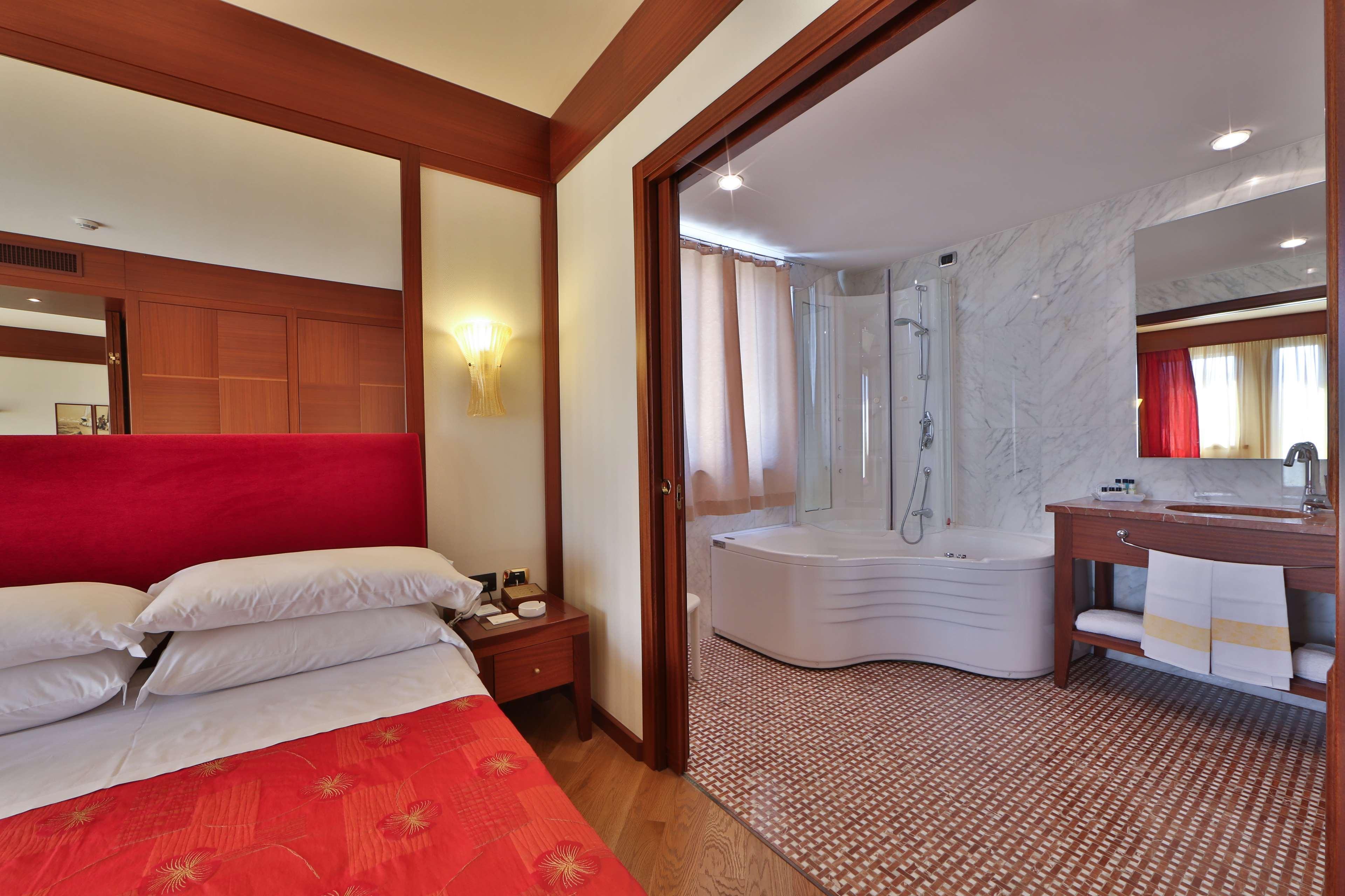 เบสต์ เวสเทิร์น โฮเต็ล นาซิโอนาเล Hotel ซานเรโม ภายนอก รูปภาพ